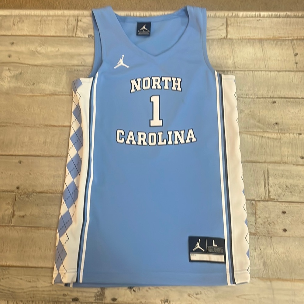 Carolina Tarheels jersey kids L